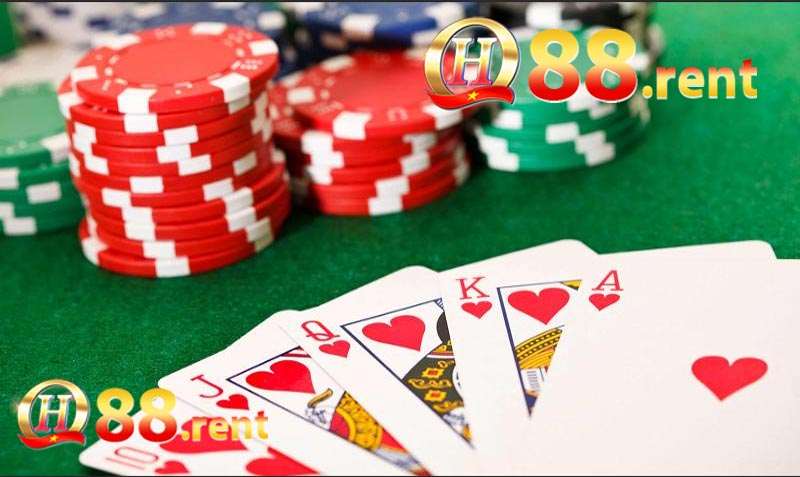 Kinh-nghiem-choi-bai-Poker-nhu-cao-thu-qh88